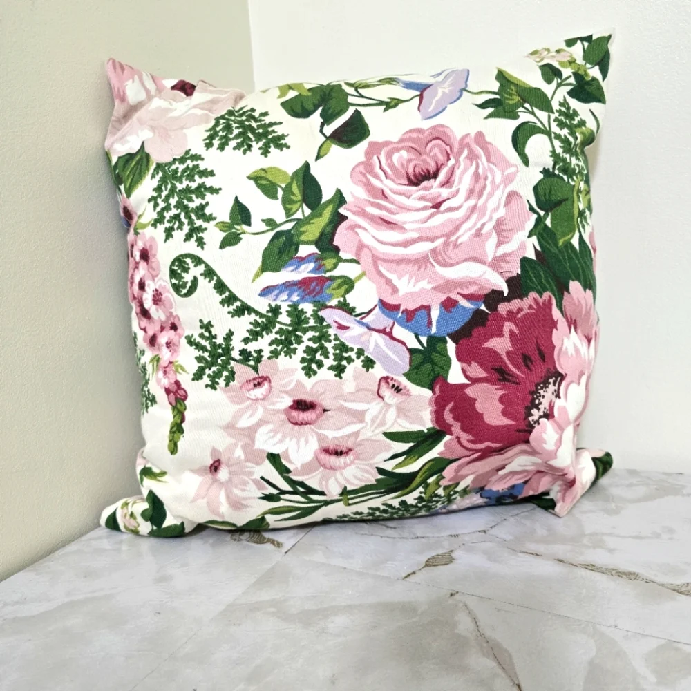 Floral Rose Cottage Bouquet 1950s style mid‎ 20th Century Accent Pillow 12